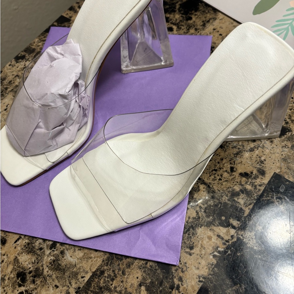 Heels-clear NEW - Picture 6 of 6